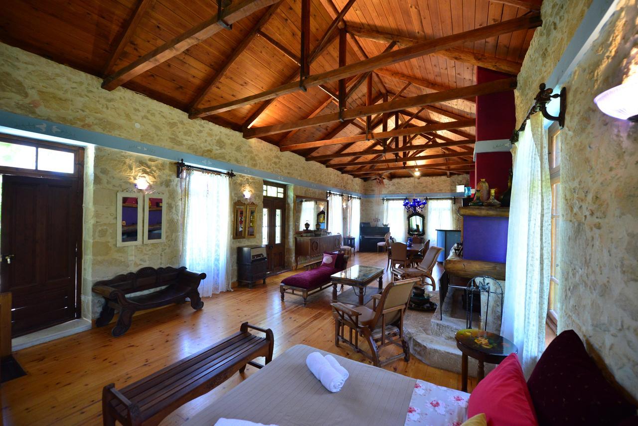 Viglatoras Apartment Sarkhos ภายนอก รูปภาพ